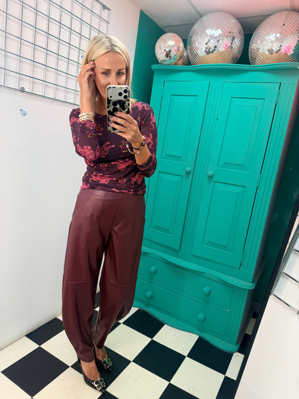 Pu Carrot Leg Trousers Wine