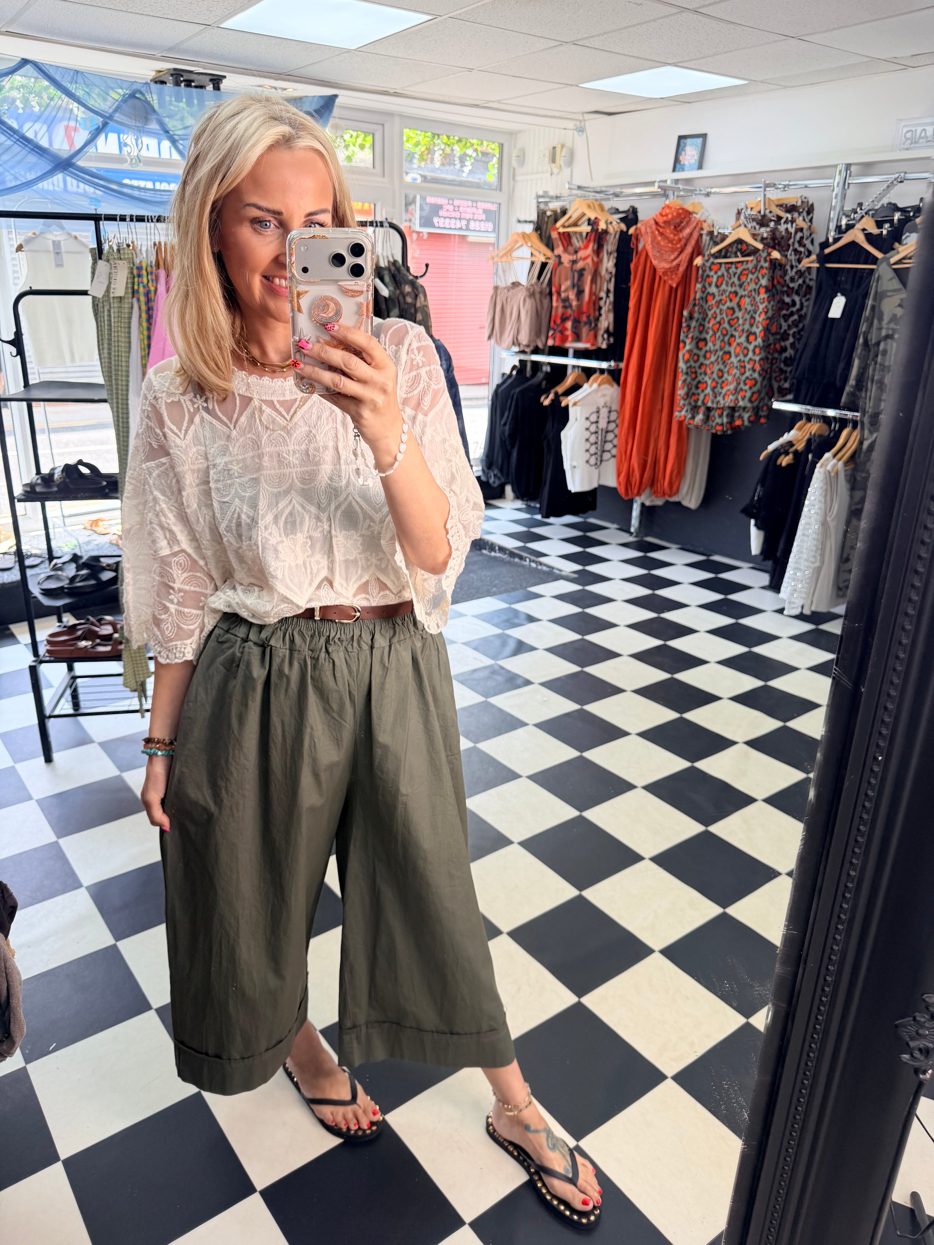 Flora top Cream