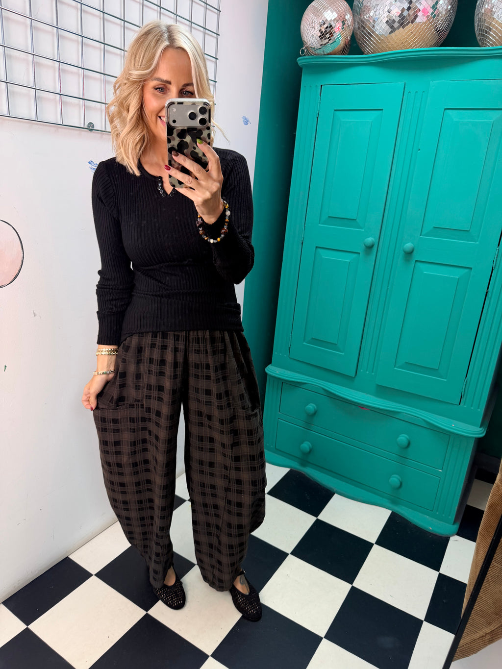Barrel leg check trousers - Grey and black