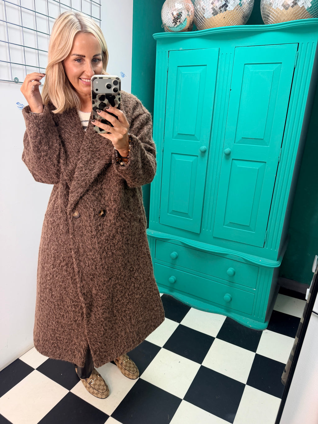 Oversized cosy knit coat - chocolate