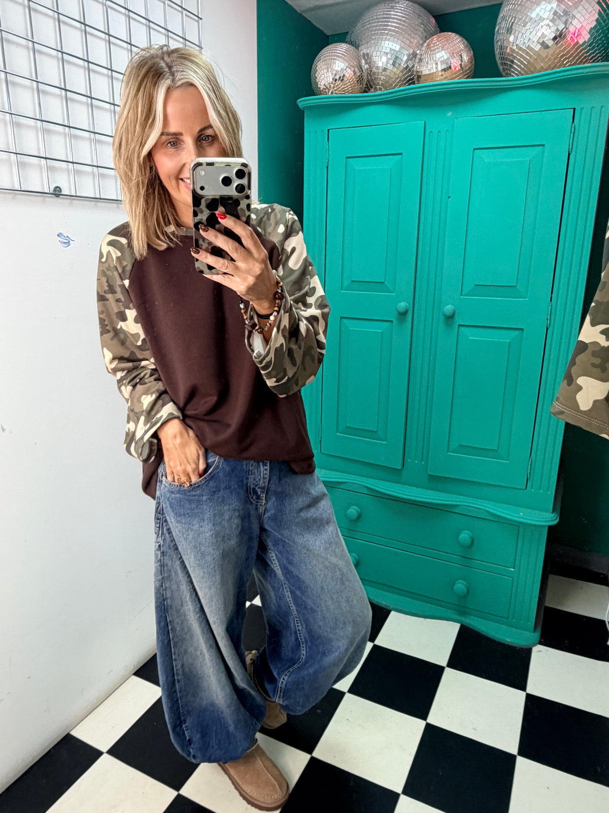 Off Duty Camo Raglan Top Chocolate