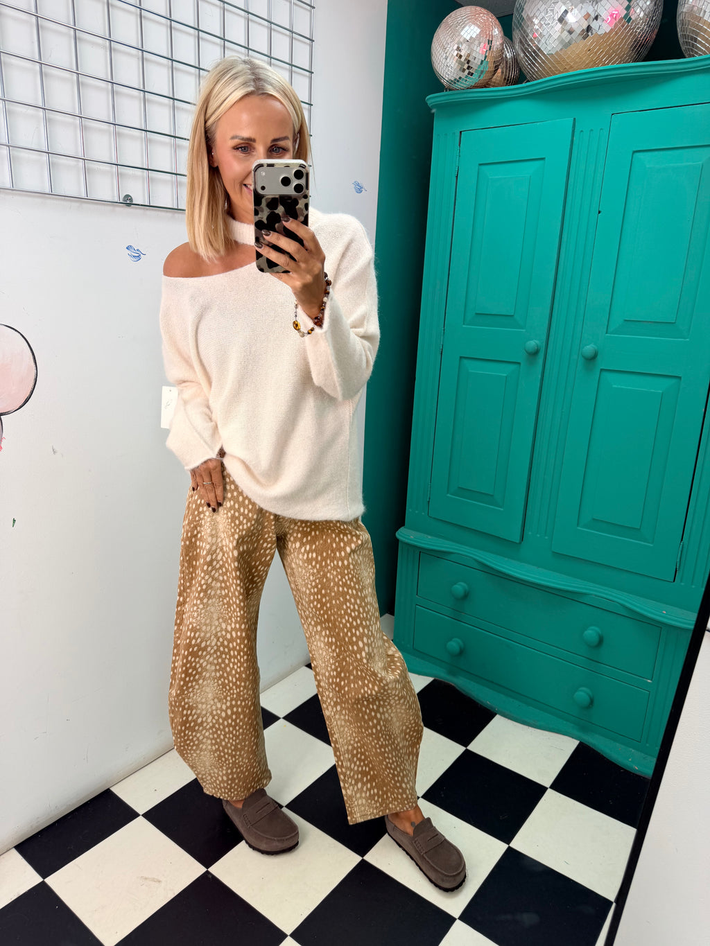 Bambi Barrel Leg Jeans