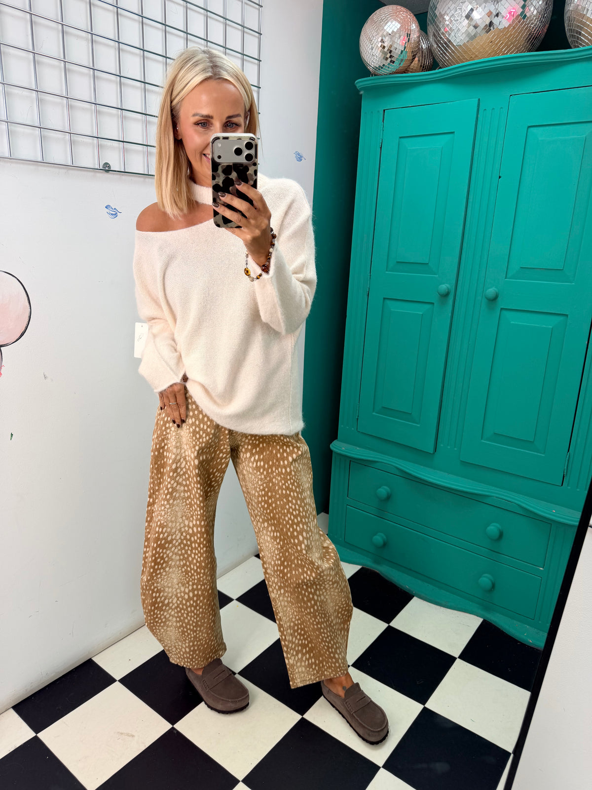 Bambi Barrel Leg Jeans