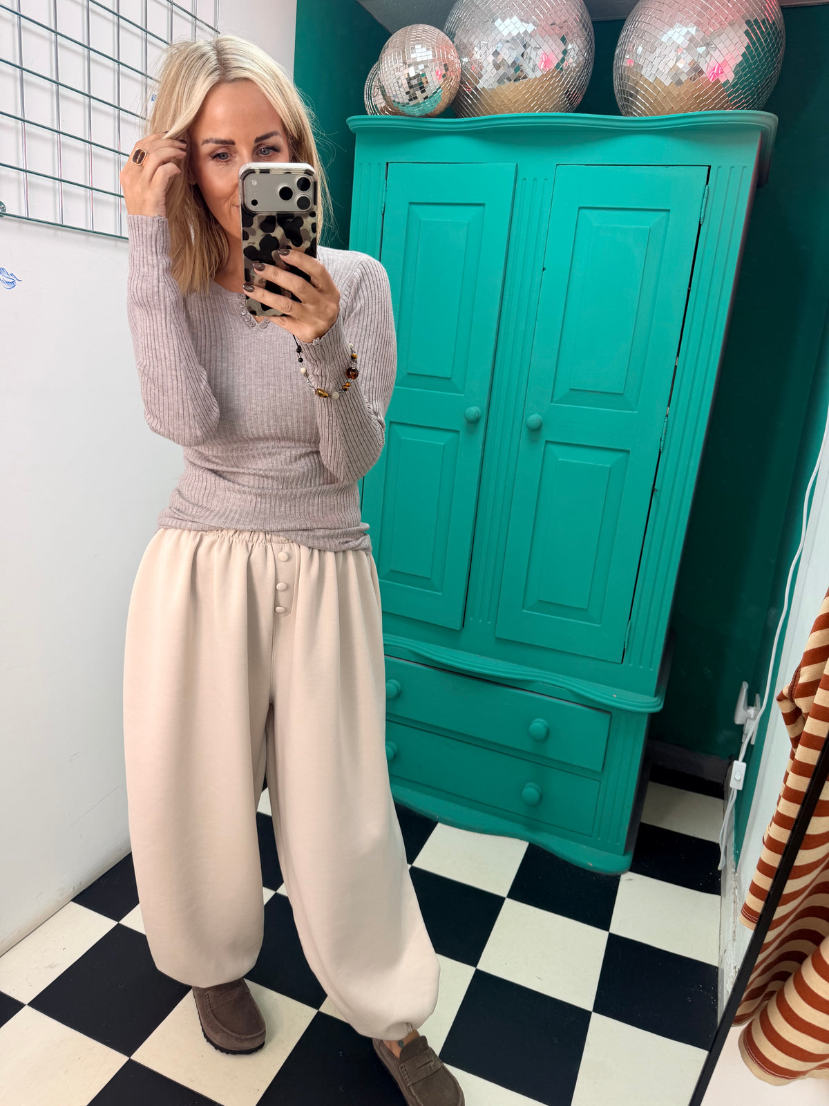 Button front cuff joggers - Cream