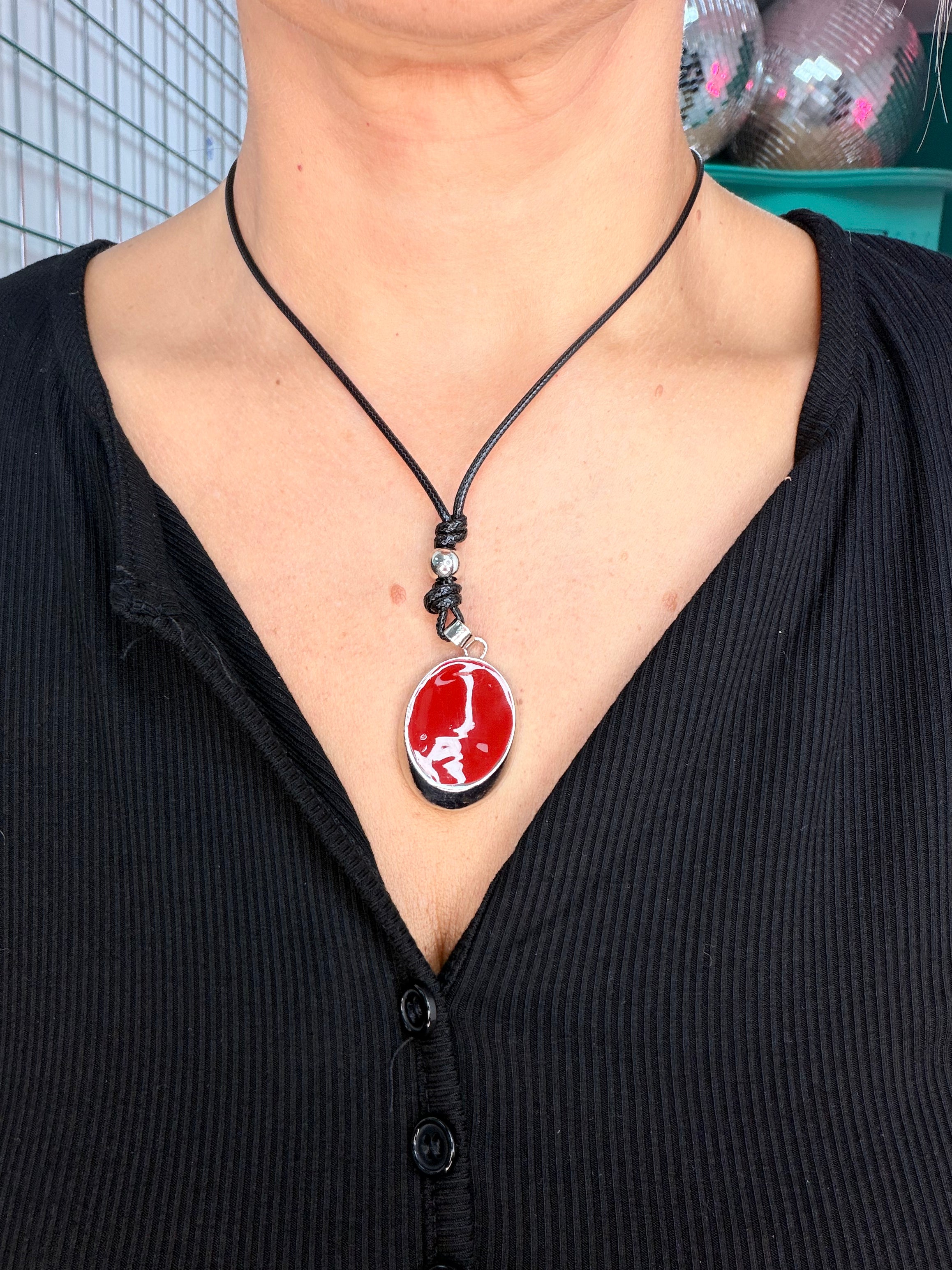 Lace Pendent Rust