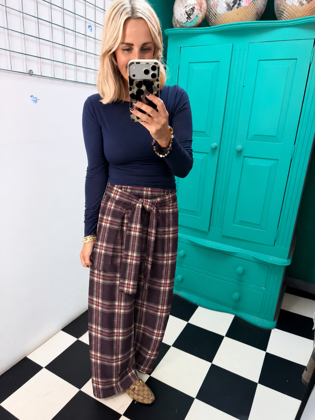 Shirt Tied Wrap around the waist trousers wine