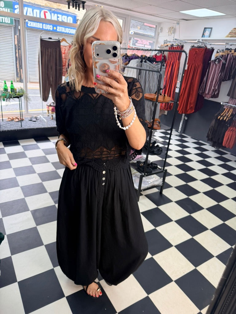 Lola Top Black