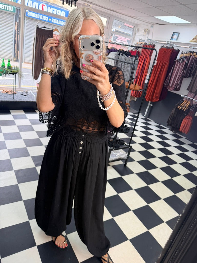 Lola Top Black
