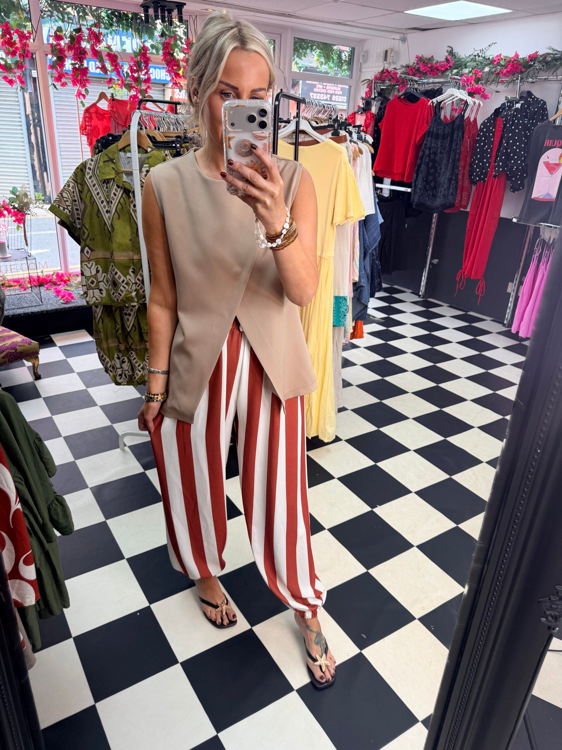 Tulip Top Taupe