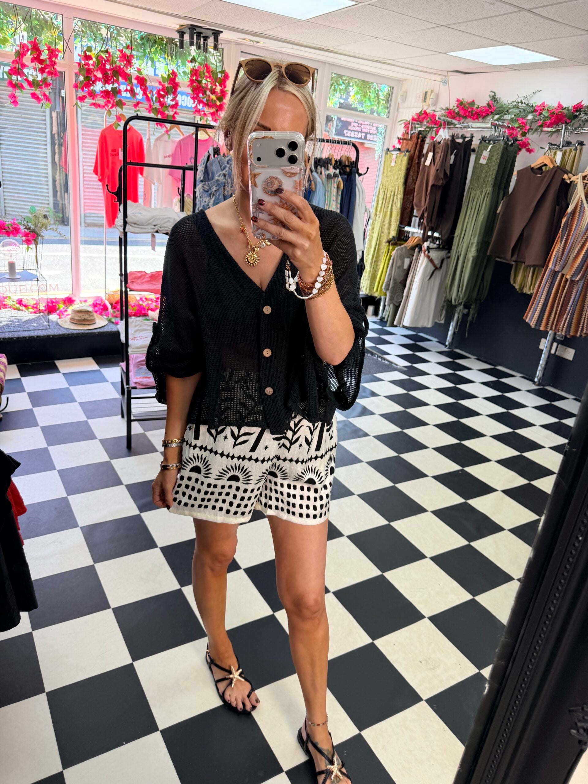 Sunshine Shorts White/Black